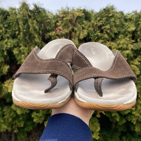 L.L. Bean Women’s Slip On Brown Suede Thong Sandals Size 11M - Picture 2 of 10